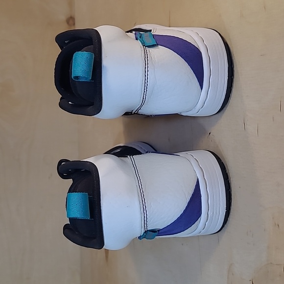 Jordan Fadeaway Black White Grape Sneakers